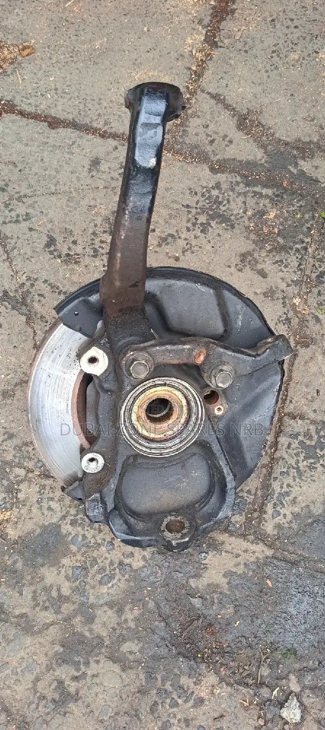 Vx 100-Series Front Knuckle With Hub Disk Without Caliper