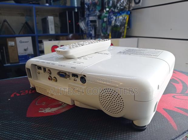 Epson Eb-S05 - thumbnail 7