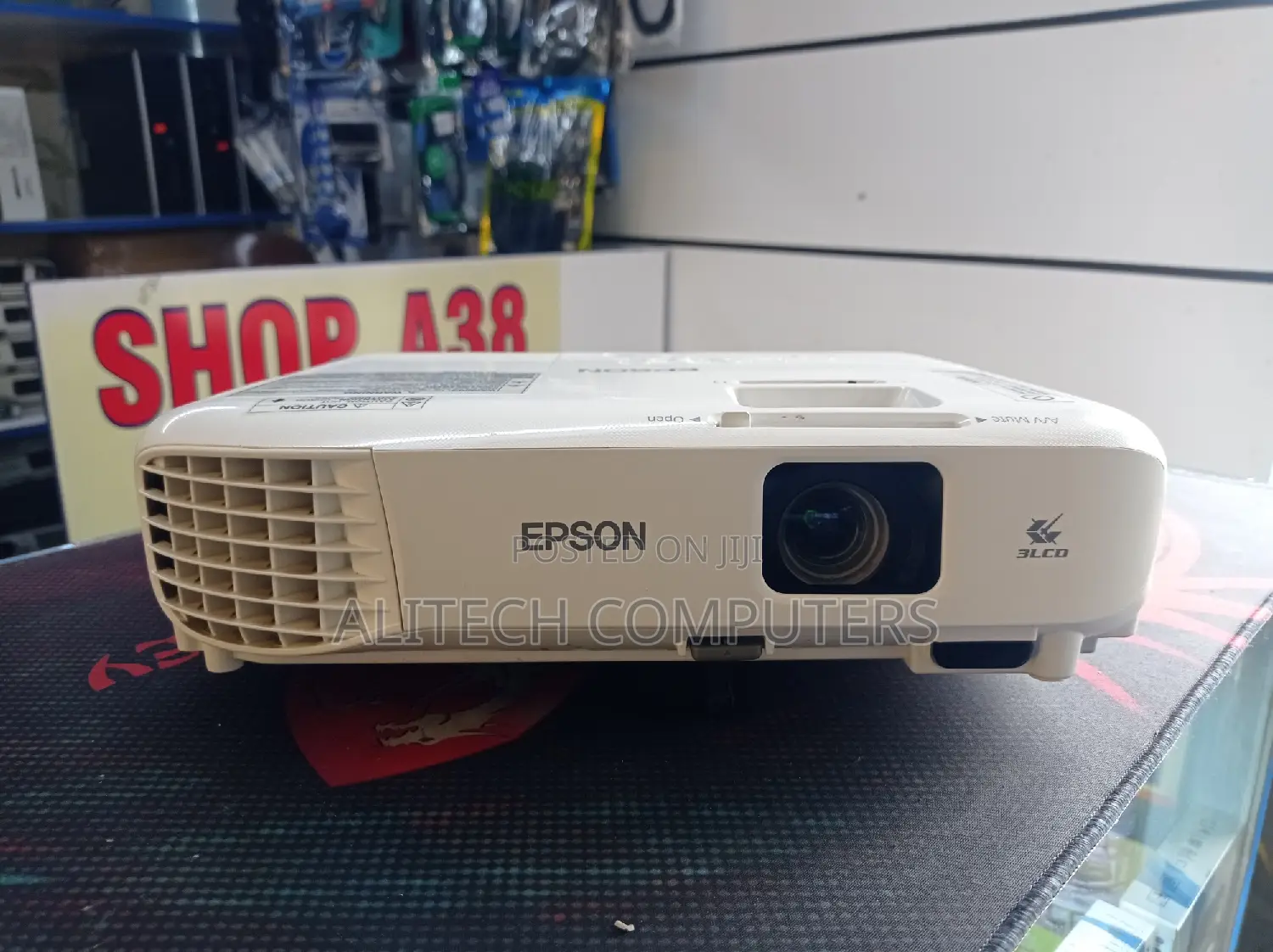 Epson Eb-S05