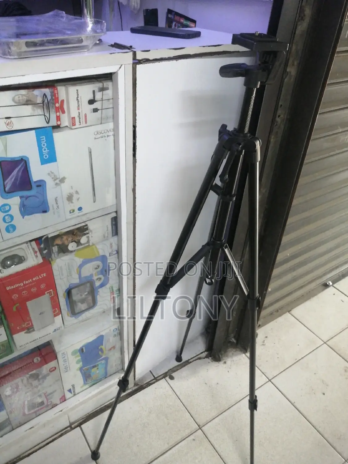 Camera Tripod 1.4mtrs Black