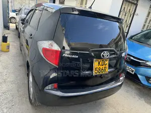 Toyota Ractis 1.5 FWD 2014 Black