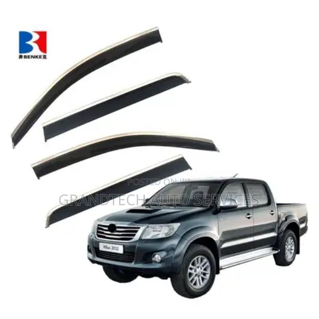 Hilux Double Cab Windbreakers - main view