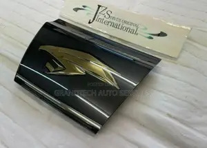 Toyota Harrier Front Logo