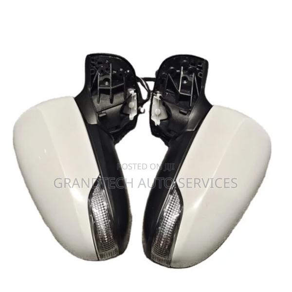 Toyota Fielder / Axio Side Mirror