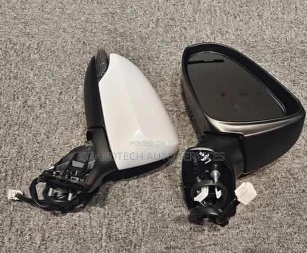 Toyota Fielder/Axio Side Mirrors