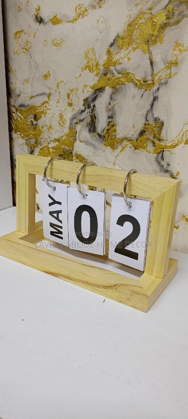 Office Modern Calendar - main view
