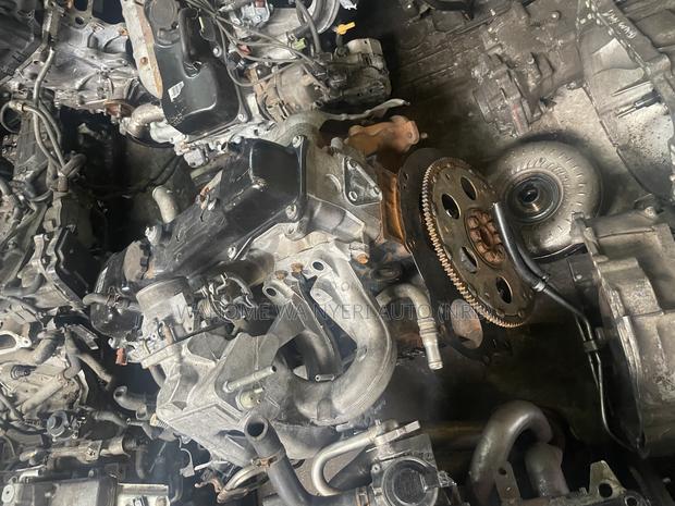 1RZ Engine Hilux Pick Up - main view