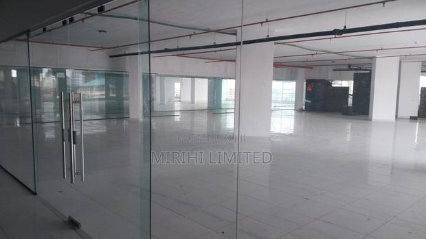 Spacious Office Spaces - thumbnail 3