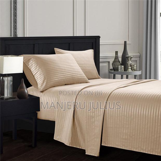 6*6 Satin Bedsheets - thumbnail 2