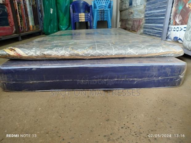 4×6 2inch Thick Mattress Topper (Suitable for Camping) - thumbnail 2
