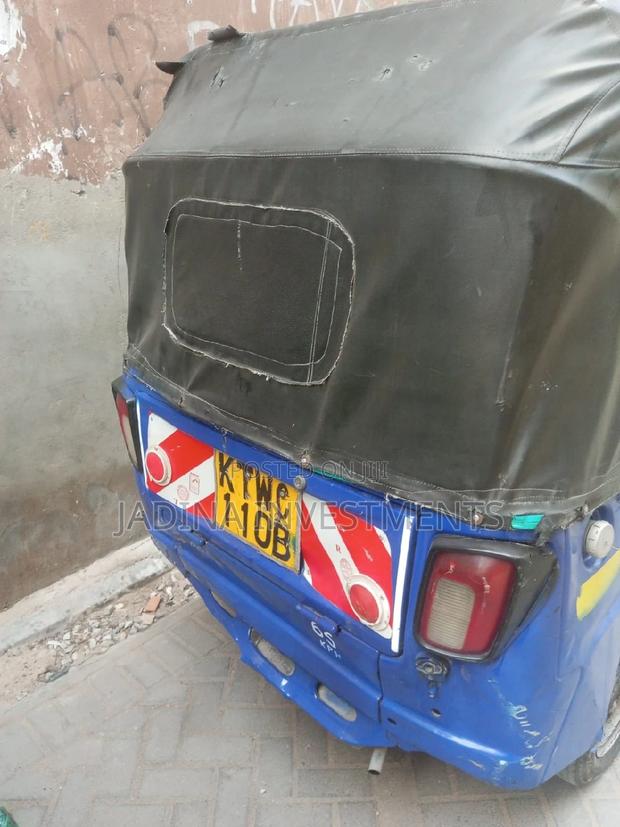 Piaggio Scooter 2022 Blue - thumbnail 2