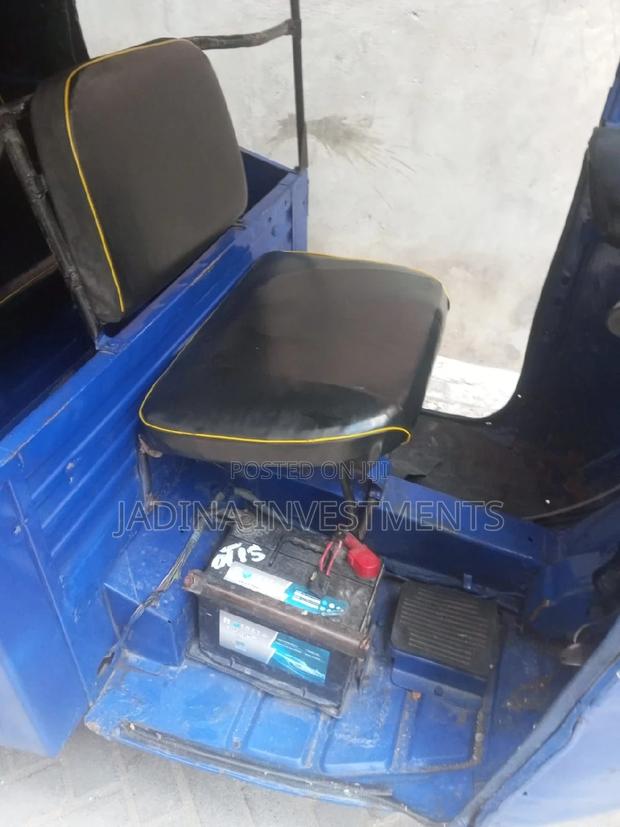 Piaggio Scooter 2022 Blue - thumbnail 3