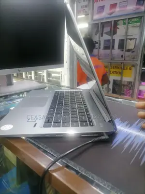 Laptop HP EliteBook 1040 G3 16GB Intel Core I5 SSD 256GB