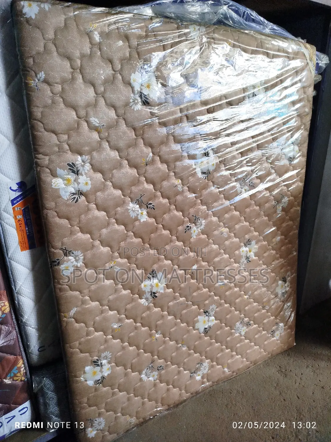 Mattress Topper/Camping Mattress - Easily Foldable, Portable