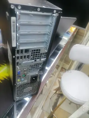 Desktop Computer HP EliteDesk 800 G3 8GB Intel Core I5 HDD 500GB