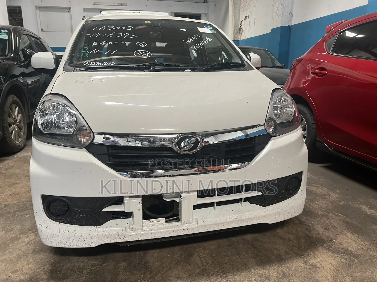 Daihatsu Mira 2017 White