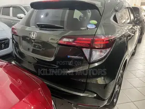 Honda Vezel 2017 Green