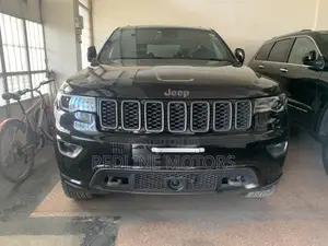 Black Jeep Grand Cherokee Summit 4x4 2016 - 4dr