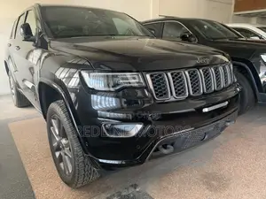 Jeep Grand Cherokee Summit 4dr 4x4 2016 Black