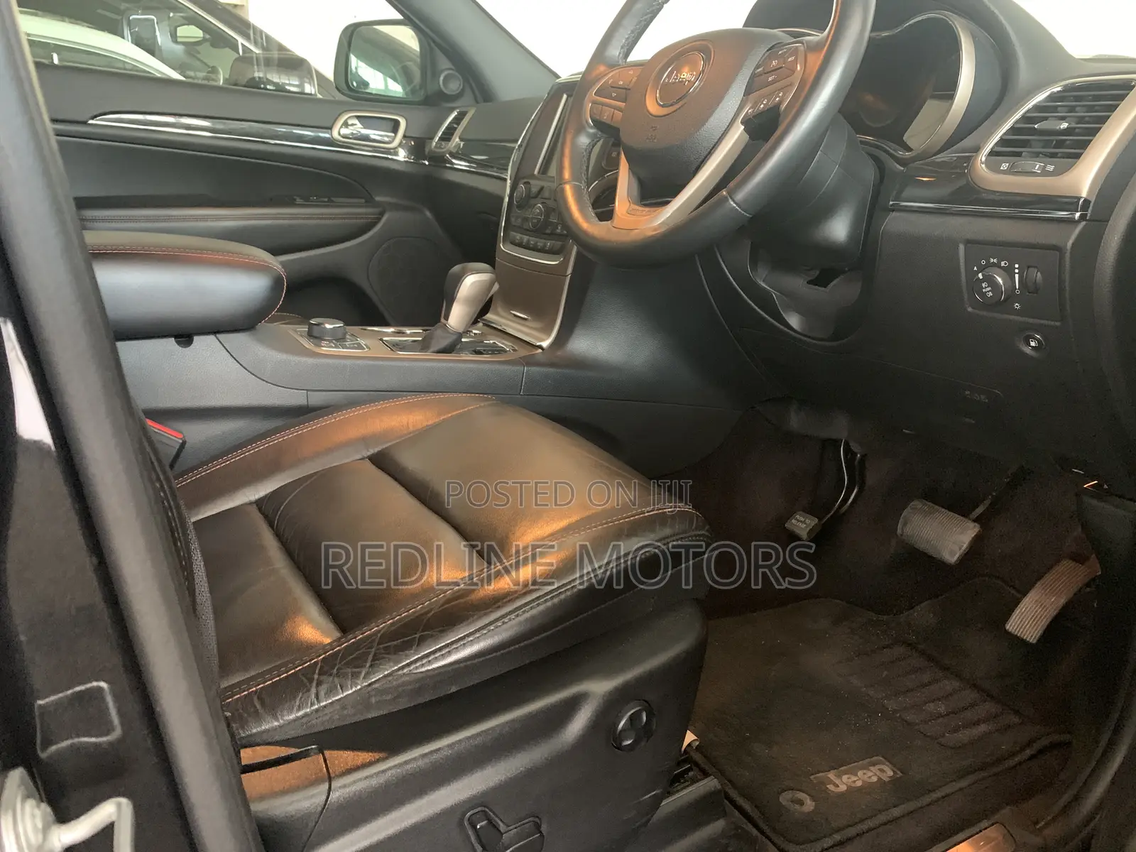 Jeep Grand Cherokee Summit 4dr 4x4 2016 Black
