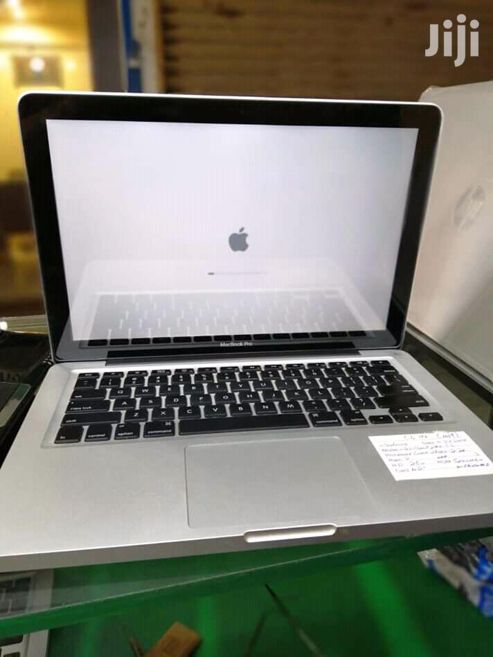 Laptop Apple MacBook Pro 4GB Intel Core i5 HDD 500GB