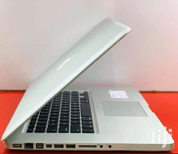 Laptop Apple MacBook Pro 4GB Intel Core i5 HDD 500GB