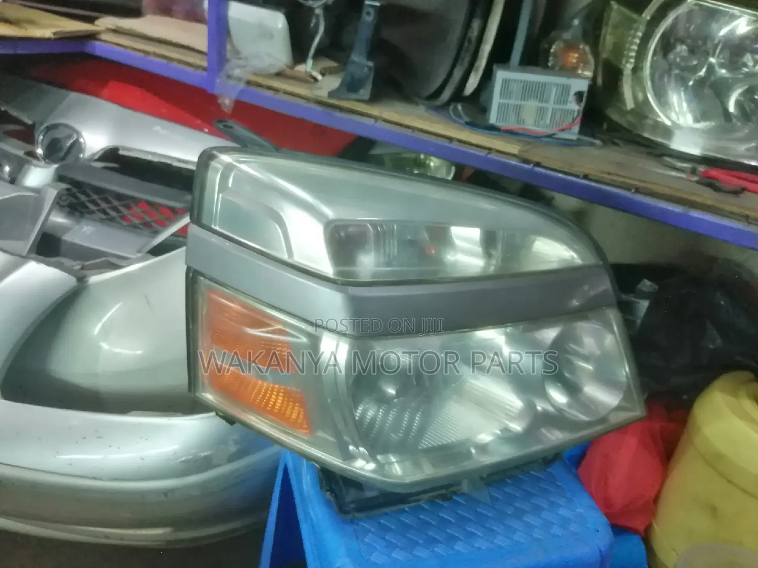 Toyota Voxy 2004/05/06/07 Xenon Headlight, Ex Japan Parts
