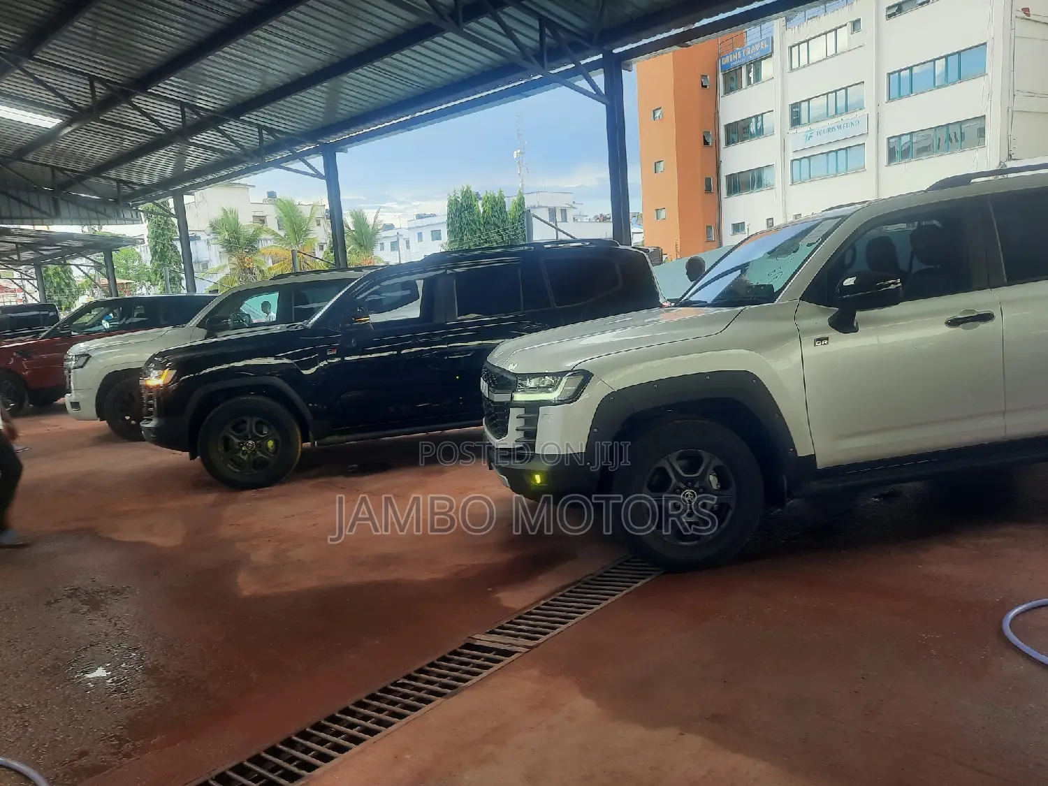 Toyota Land Cruiser 3.3 Diesel 4WD 2022 White