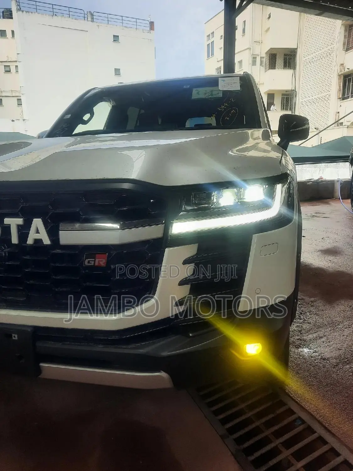 Toyota Land Cruiser 3.3 Diesel 4WD 2022 White