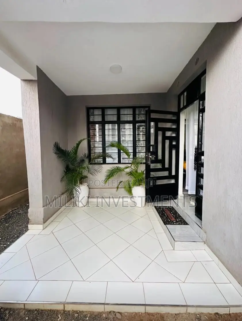 Furnished 4bdrm Maisonette in Membly, Membley Estate for sale