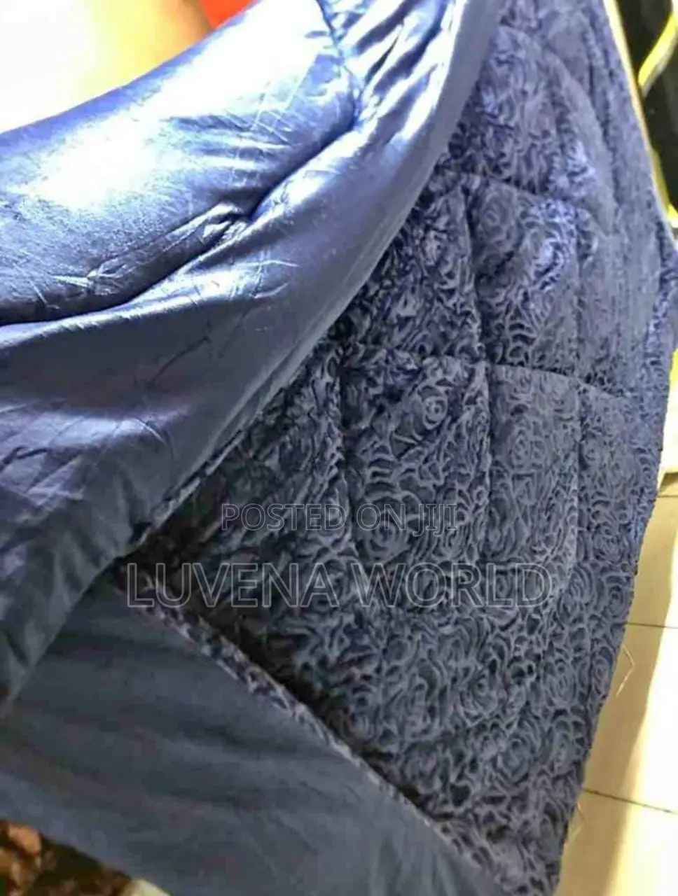 Shiny Woolen Duvets
