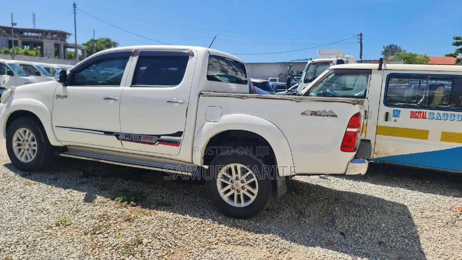 Toyota Hilux 2015 White