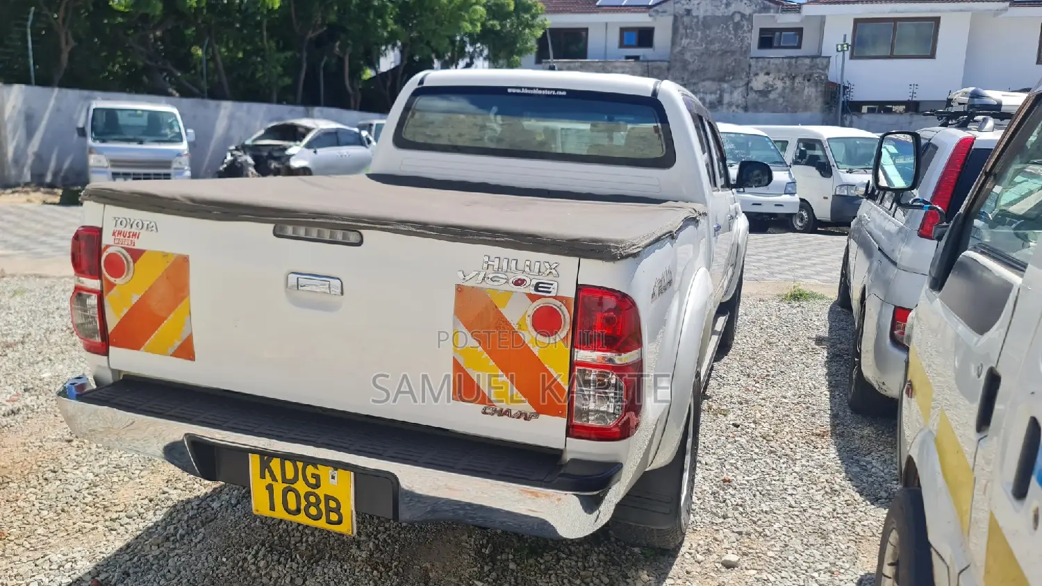 Toyota Hilux 2015 White