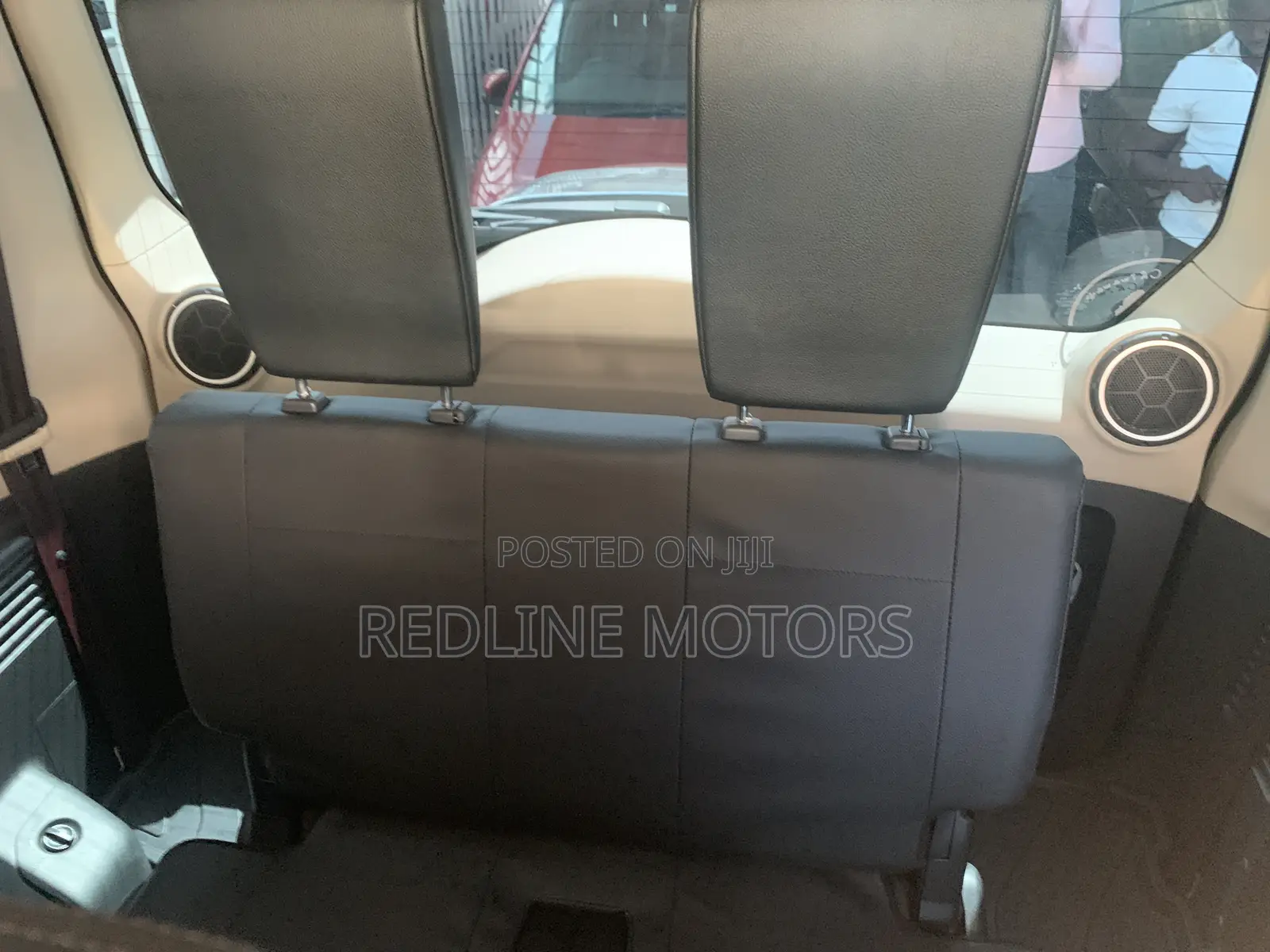 Mitsubishi Pajero 2017 Gold