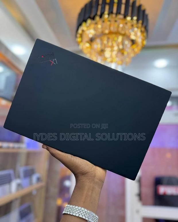 Laptop Lenovo ThinkPad X1 Carbon 16GB Intel Core I7 SSD 512GB - thumbnail 2