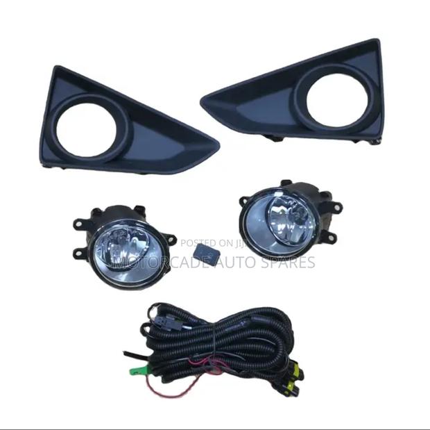 Toyota Mark X 2014/2015 Fog Lights