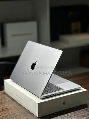 Laptop Apple MacBook Pro 8GB Apple M3 Pro SSD 512GB