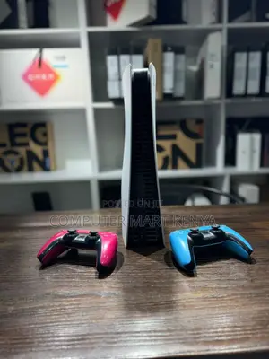 Playstation 5 + 2controllers
