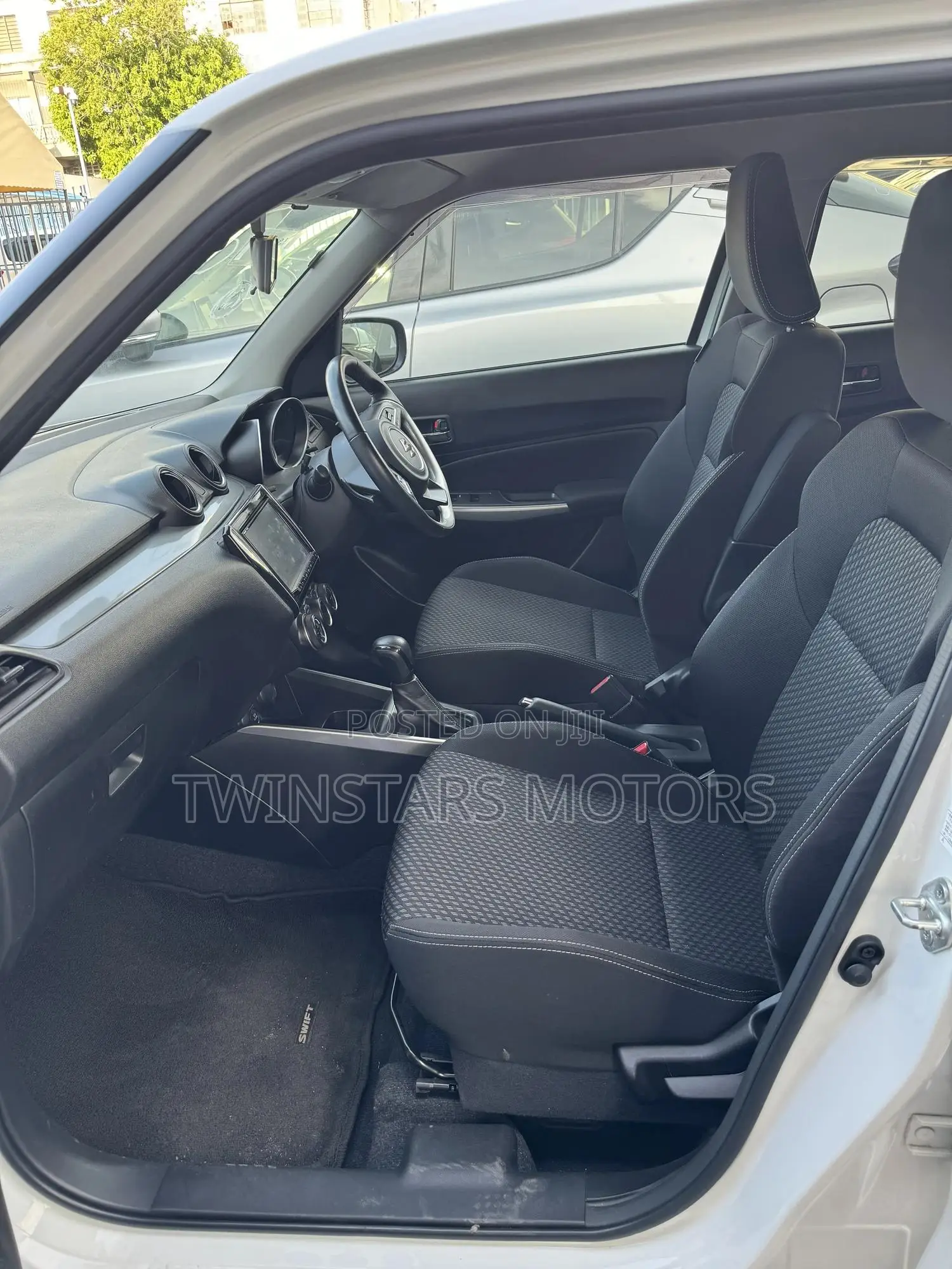 Suzuki Swift 2018 White