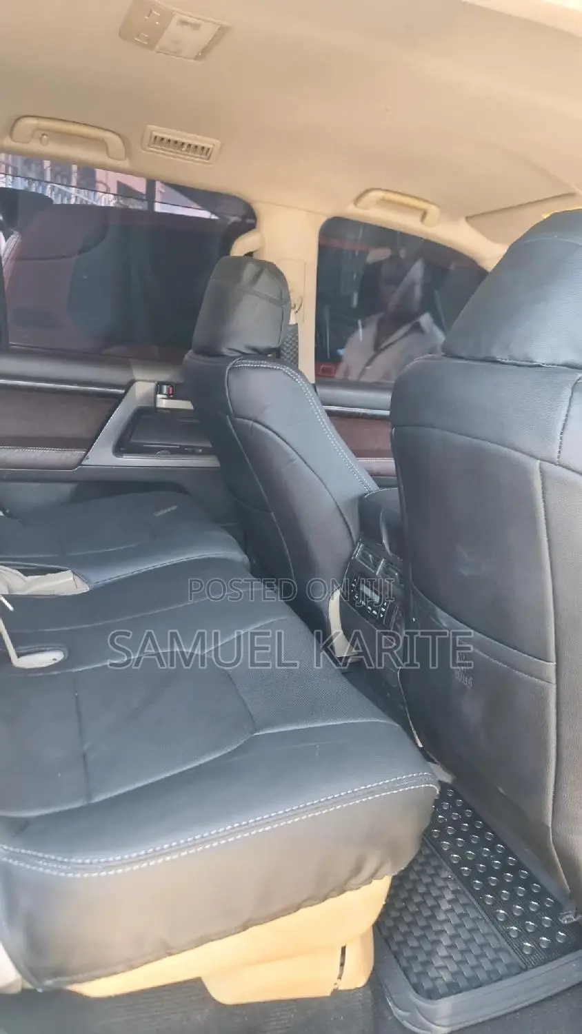 Toyota Land Cruiser 2010 White