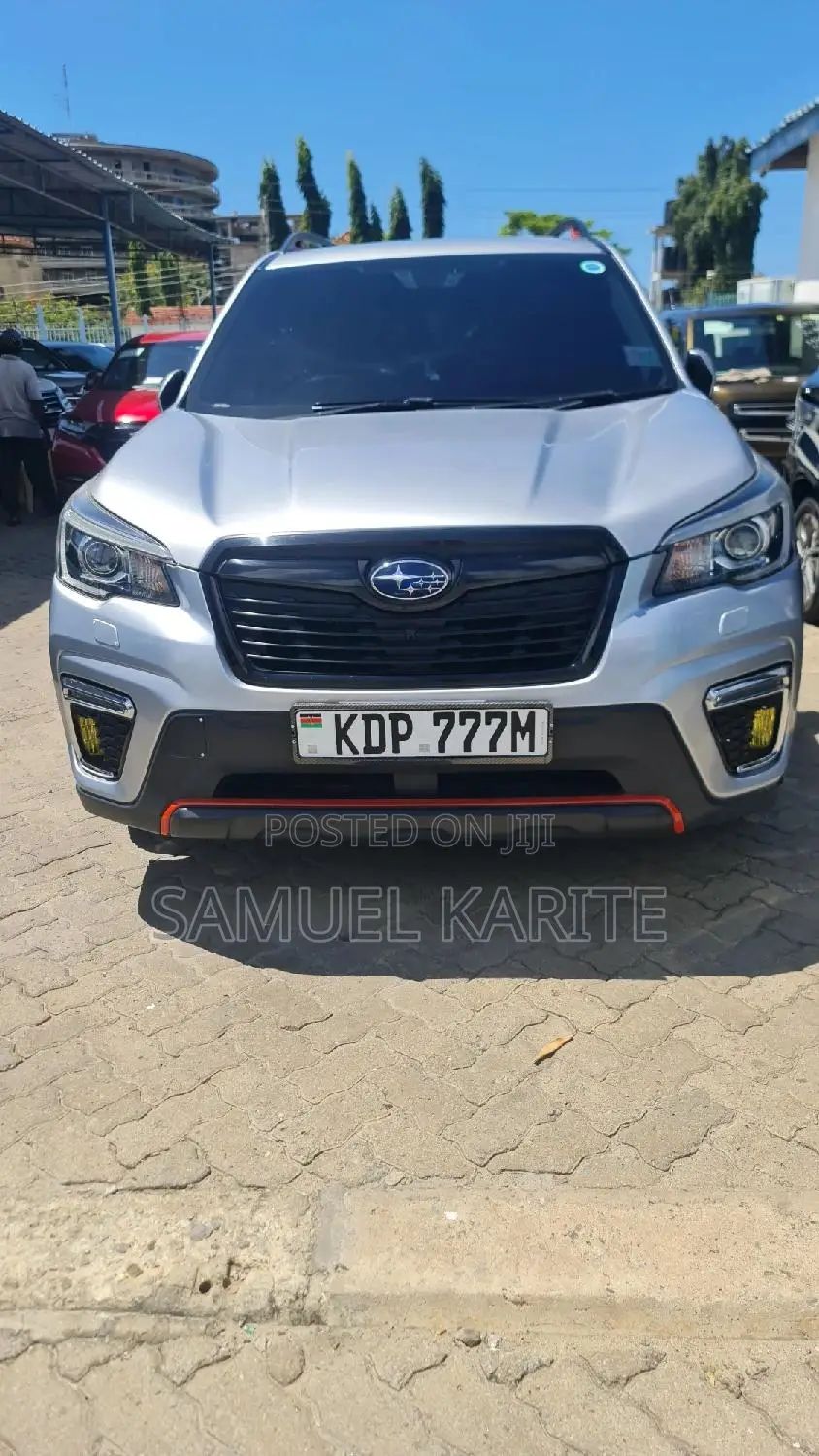 Subaru Forester 2018 Silver