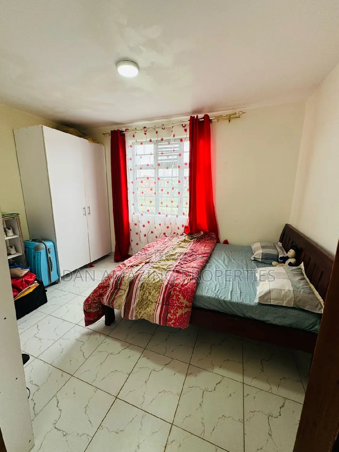 6bdrm Townhouse/Terrace in Ruiru Rooftop, Membley Estate for sale