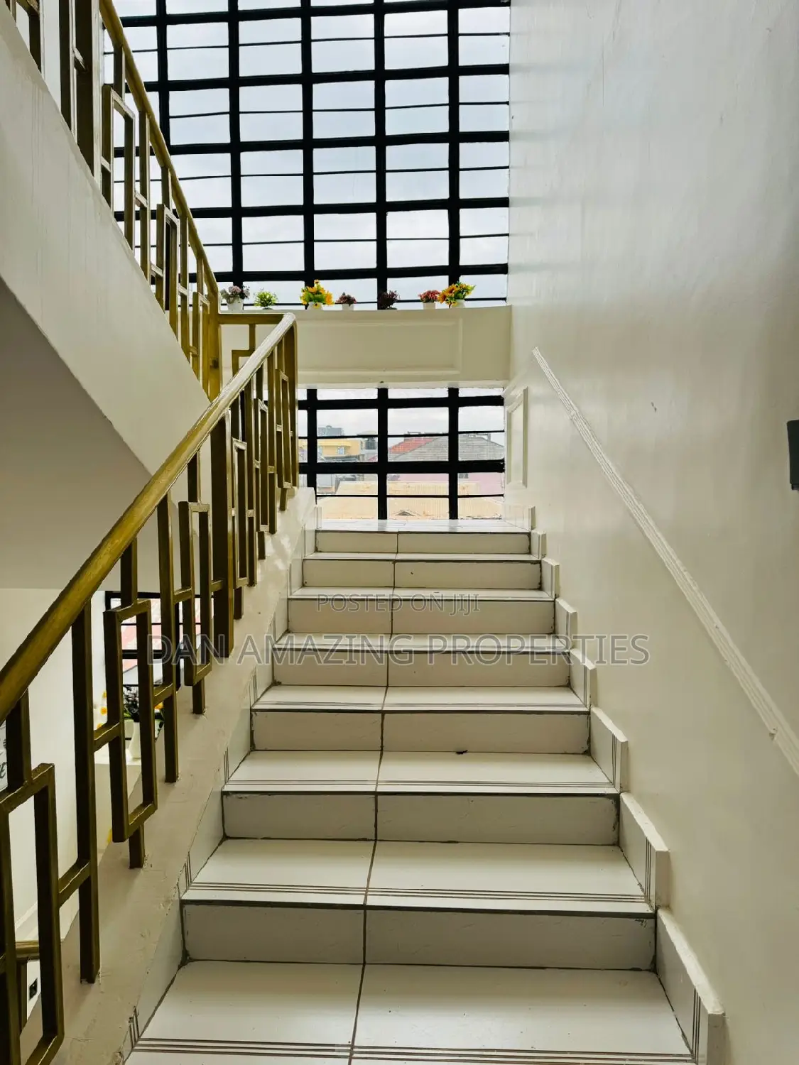 6bdrm Townhouse/Terrace in Ruiru Rooftop, Membley Estate for sale