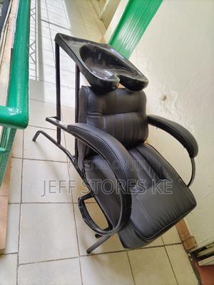 Plain Black Local Shampoo Unit - main view