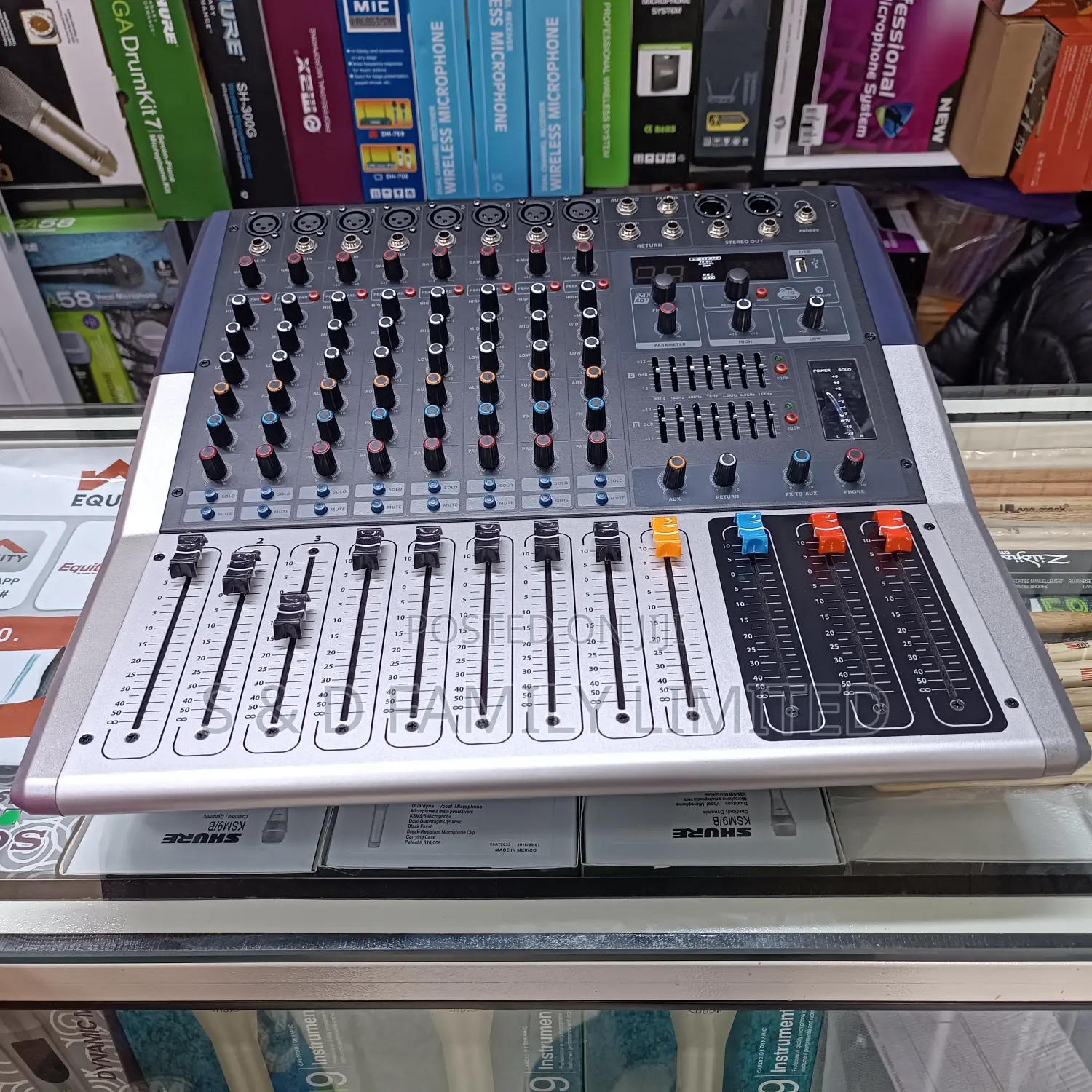 Si Sound KV80 Powered Mixer
