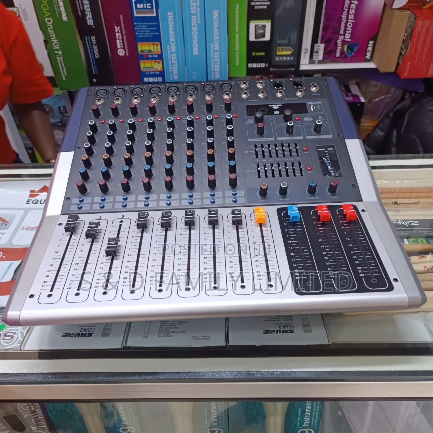 Si Sound KV80 Powered Mixer
