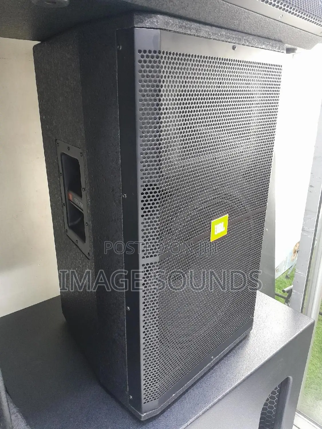 JBL Midrange Speaker 15inch (Model: SRX 700)