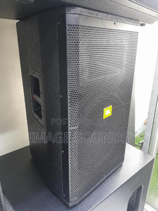 JBL Midrange Speaker 15inch (Model: SRX 700) - main view