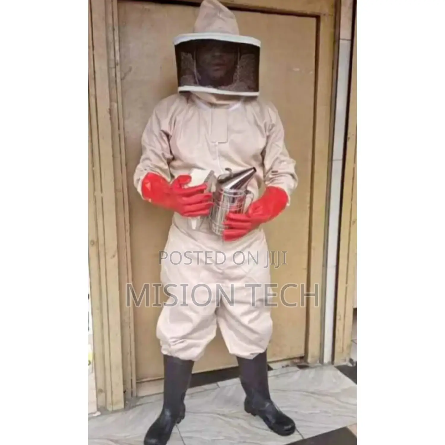 Full Protective Bee Suit and Bee Gloves
