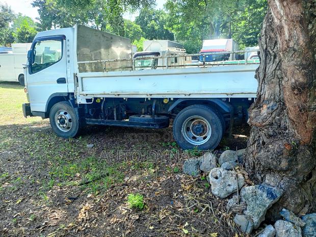 Mitsubishi Canter Truck 2016 White - thumbnail 5